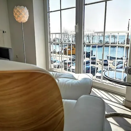 Fehmarn De Feine Stuuv In Orth Mit Meerblick Fehmarn