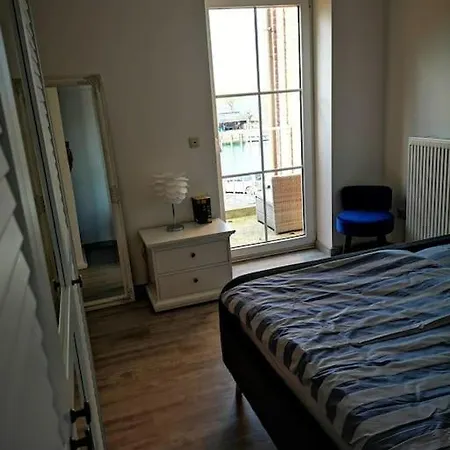 Apartment Fehmarn De Feine Stuuv In Orth Mit Meerblick *