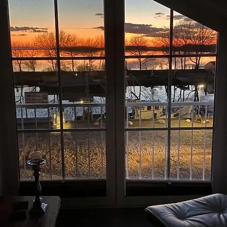 アパート Surforama De Feine Stuuv In Orth Mit Meerblick フェーマルン