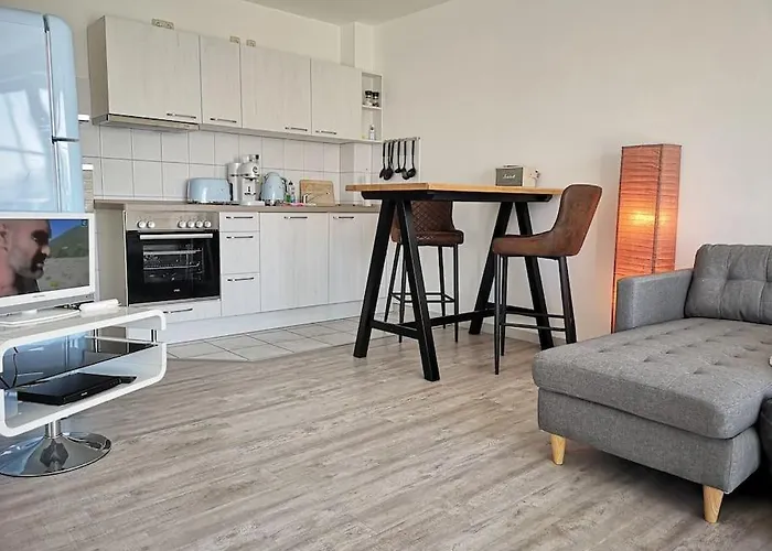 Appartement Surforama De Feine Stuuv In Orth Mit Meerblick Fehmarn